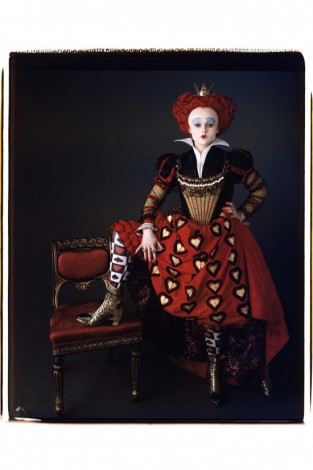 helena-bonham-carter-in-alice-in-wonderland_vanity-fair