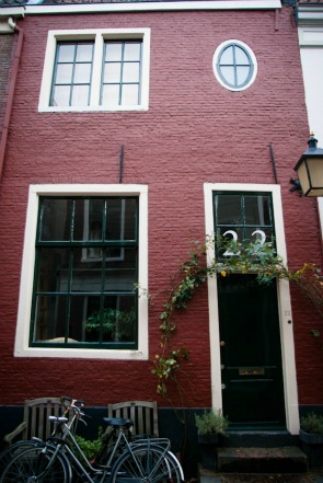 Utrecht red house