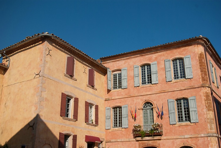 roussillon-mairie