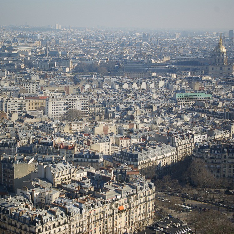 Paris-tour-eiffel-toits-parisiens