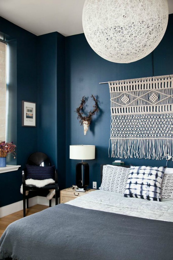 chambre-a-coucher-mur-bleue