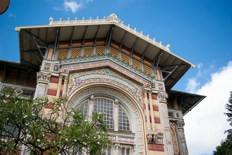 facade-fort-de-france-bibliotheque-schoelcher