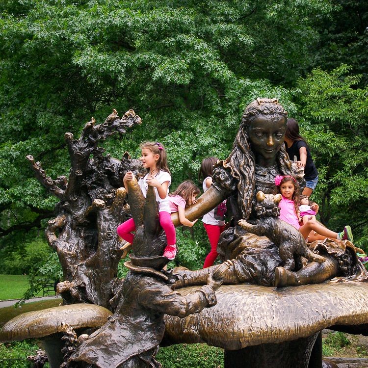 Central-park-alice-in-wonderland